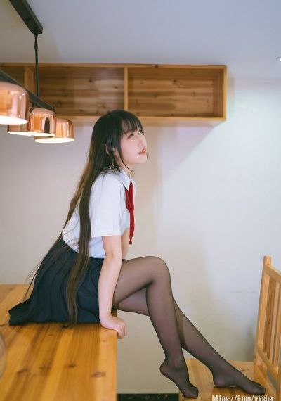 丝袜人妻呻吟_BD国语高清完整版