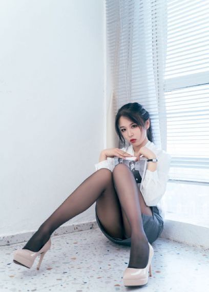 亚洲综合成人无码AV在线青椒_DVD迅雷电影在线