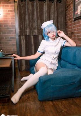 裸体航空性服务A片在线播放_DVD电影在线看